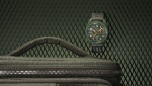 2-STILL-2_Pilot-Big-Date-Flyback-Porter_49.4001.3652.63.I001_16x9