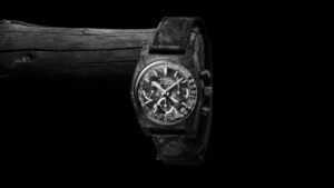 2-STILL-3_Chronomaster-Revolution_10.A3818.400-2.21.R100_16x9